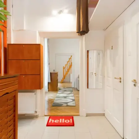 Apartamento Retro Getaway Király Street Heart Of The Budapeste
